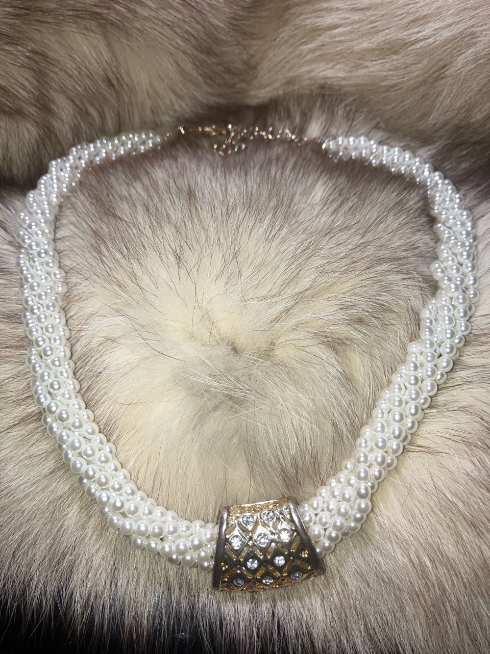 Elegant Formal Faux Pearl Rhinestone Necklace